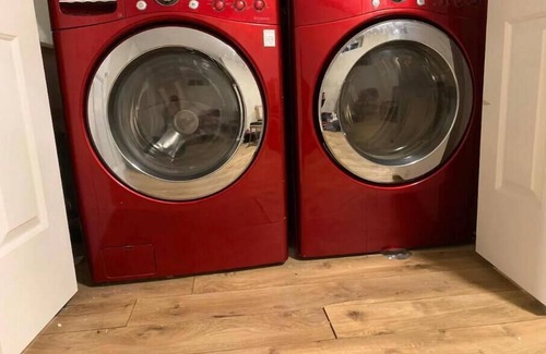 Chicago Apartment | New apt. Spacious, with private entrance.