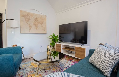 Lewiston Apartment | New Apt with Modern Style- 5 mins from St Mary’s, Central Maine Med, and Bates