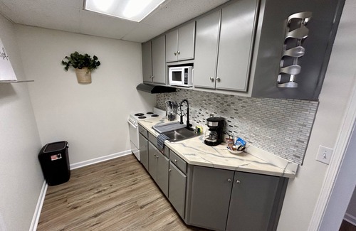 Lawrenceville Apartment | New Basement Apartment in House!