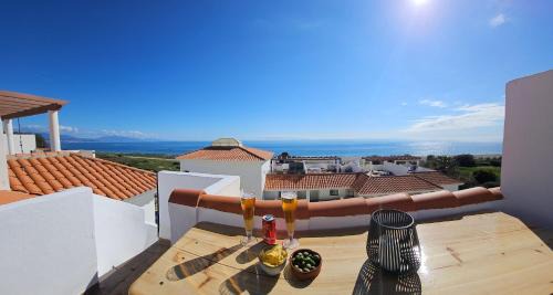 Puerto de la Duquesa Apartment | New Beachfront Apartment with Private Rooftop Terrace