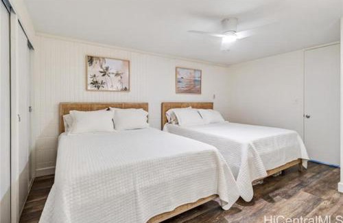 Punaluu House | NEW Beachfront Condo