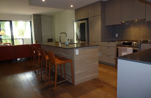 Camelback East Condo | New beautiful 2 Bedroom Unit in Biltmore District Walk to Shopping Restaurants