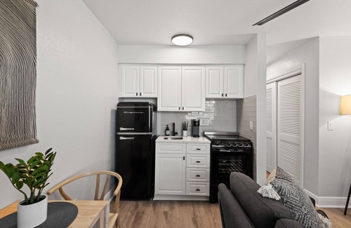 St. Petersburg - Clearwater Apartment | NEW Beautiful Beachfront Apartment with Beach & Pool