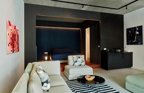 Slotervaart Bed & Breakfast | New beautiful design studio in Amsterdam West