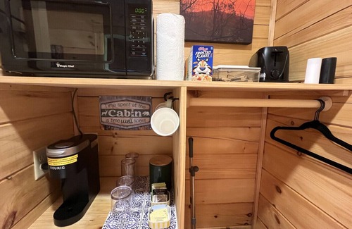 Floyd Cabin | NEW! Blue Ridge Bound Cabin 328