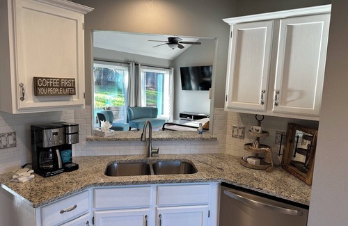 Schertz House | New Braunfels & San Antonio! Best of both worlds!