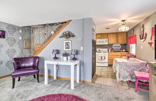 Brooklyn Cottage | NEW! Bright Brooklyn Abode w/ Deck, Grill & Views!