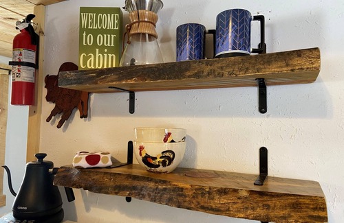 Custer Cabin | NEW! Buffalo Dreams Cabin at Dakota Dream B&B