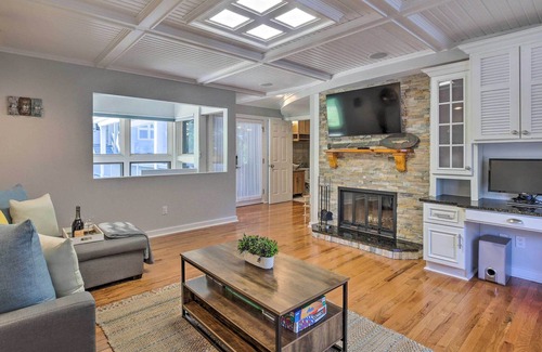 Buford House | NEW! Buford Getaway on Lake Lanier w/ Boat Dock!