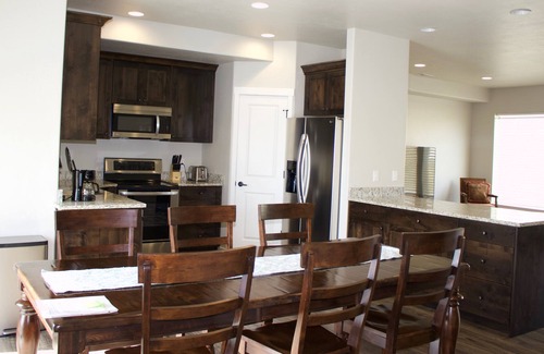 Layton House | **New Build** Double Master / Fantastic location / Shops / Restaurants / HAFB