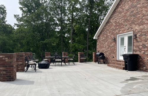 Gilbertsville House | NEW BUILD!- Lakeway Getaway- within minutes of local marina. Pet friendly!