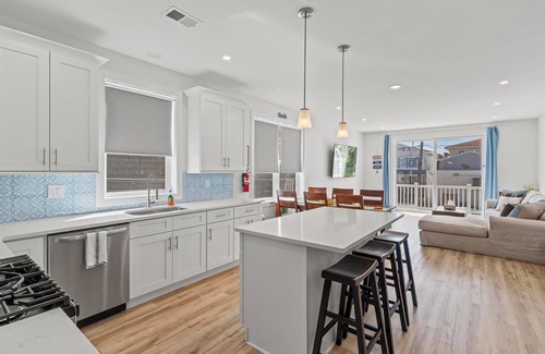 Seaside Heights House | New Build, Ocean Block, 5 Bedroom Home 4 Bath