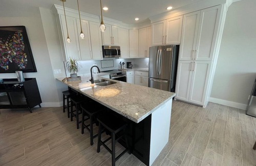 Port Isabel House | New build on Quiet Wildlife Preserve -37 Val