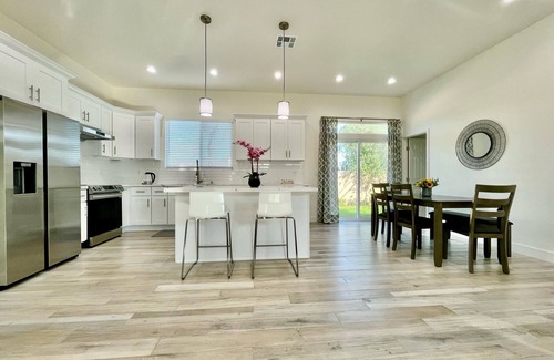 Tustin House | New Built#3BR#Private Homeš near Disneyland, Irvine, Convention & Beaches!