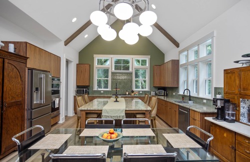 Shorewood-Tower Hills-Harbert House | New Built in 2024! 1/3 Mile 2 Beach AND Family Fun