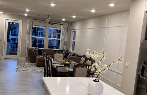 San Ramon House | New built luxury Home: Hiking, Park, Golf, Parking, Near Downtown Restaurants
