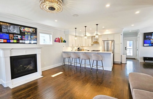 Boston House | New Built XL Modern House Near Tenean Beach,UMass Boston,Highway. With EVCharger