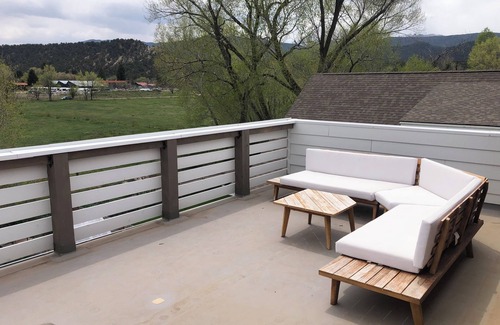 Carbondale Apartment | New Carbondale apartment with access to trails, restaurants, 45 min. to Aspen