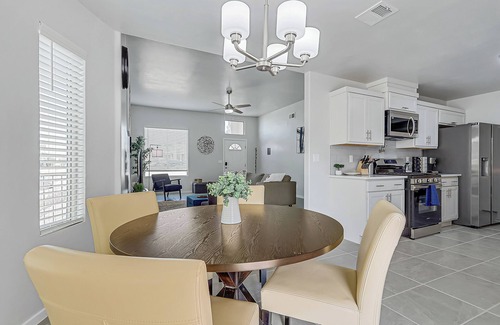 Biggs Field House | NEW Casa Oakhampton 3 bedroom 1 bathn