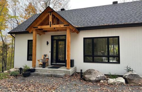 Argenteuil Regional County Municipality House | New chalet with Spa and Swimming pool - Le Must