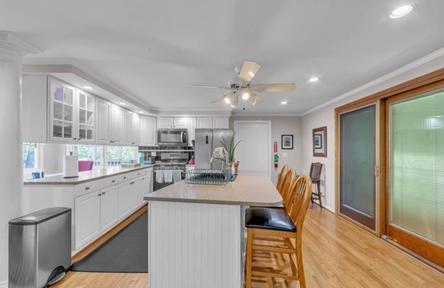 Clarence Apartment | NEW! Charming 2BR Retreat in the Heart of Clarence