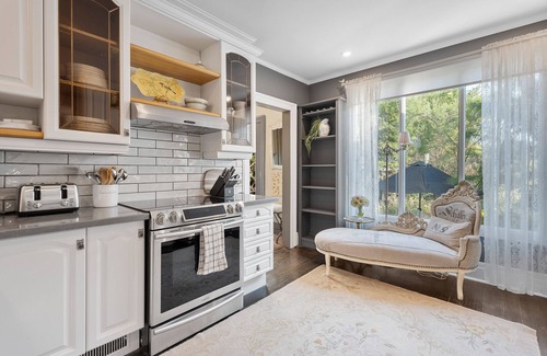 Old Town Historic District House | NEW! Chateau Blanc - Luxury French Inspired Getaway