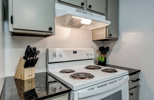 Stillwater Apartment | NEW! Chic Stay at The Hub - WiFi & Free Parking