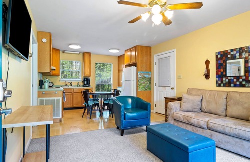 Rossville House | NEW!Chickamauga Country Cottage near Chattanooga
