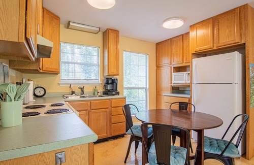 Rossville House | NEW!Chickamauga Country Cottage near Chattanooga