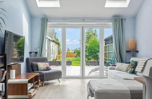 Herne Bay House | NEW Coastal Family House Pass the Keys