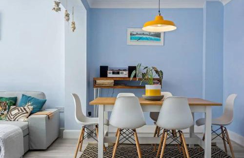 Herne Bay House | NEW Coastal Family House Pass the Keys