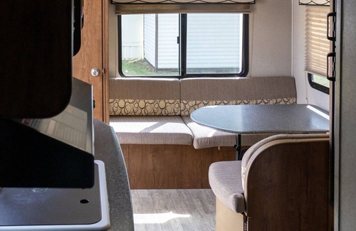 Zephyrhills House | New Colman caravan