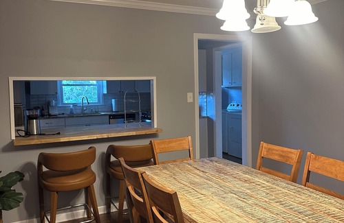 Hattiesburg House | NEW! Comfort and Space in Midtown - The Holly House