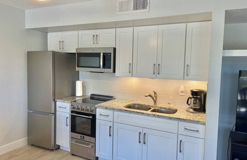 Melbourne Condo | NEW COMPLETE REMODEL, MELBOURNE HARBOUR VIEWS