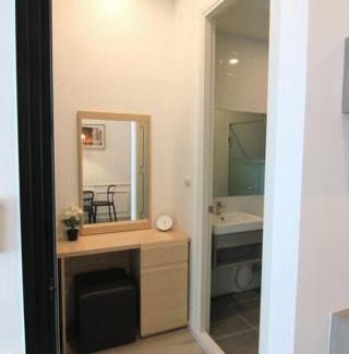 Ramkhamhaeng Apartment | New Condo, Hi-Speed Wi-Fi, Gym Pool, near Lam Sali MRT