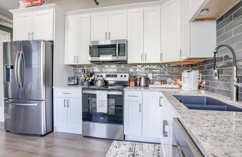 Downtown Lincoln Condo | New Condo in Downtown Lincoln - Walking Distance to UNL/MS, PB Arena, Haymarket
