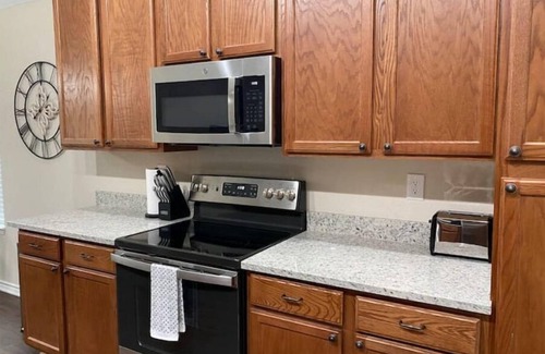 Lufkin House | New construction 3BR, 2B