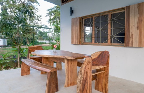 Puerto Viejo de Talamanca House | NEW Construction! AC Fiber Private Pool Walk to Beach!