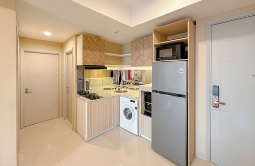 Surabaya Apartment | New Contemporary 2Br At Grand Sungkono Lagoon Apartment