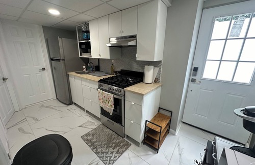 Piscataway Apartment | New Cozy 2-bedroom basement apartment with WiFi, AC in welcoming Piscataway