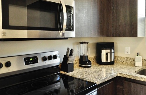 Edinburg Apartment | NEW Cozy 3-Bedroom Apartment in Gated Community!!!