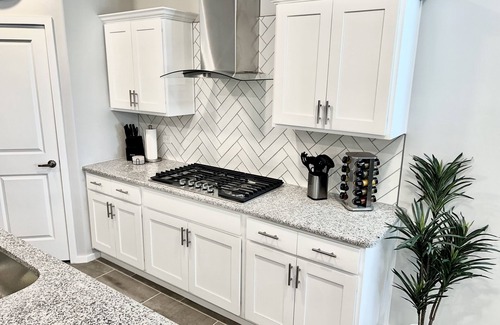 Las Cruces House | ⭐️ New Cozy Alamo Casita 4br/2ba with Mini Golf in the backyard.