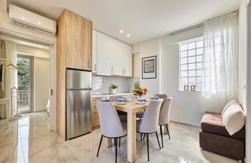 Stavromenos Apartment | New cozy apartments in Crete Coast with pool and dining area