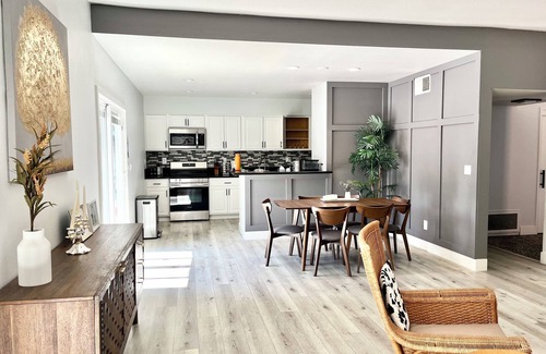 Citrus Heights House | NEW cozy beautiful home with pool hot tub in a quiet neighborhood NOPARTYALLOWED