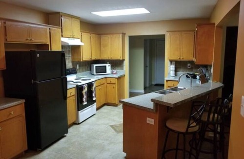 Peach Orchard House | New Cozy Home Located minutes From the Masters!