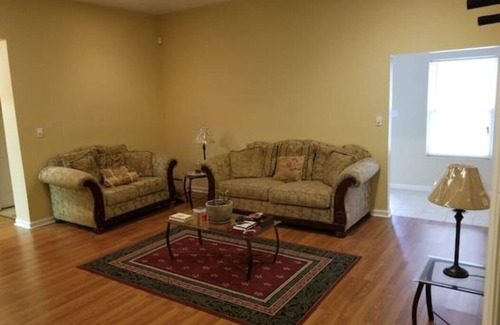 Peach Orchard House | New Cozy Home Located minutes From the Masters!