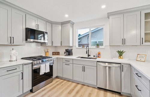 Livermore House | NEW! Cozy Home with Hot Tub | Family-Friendly Yard