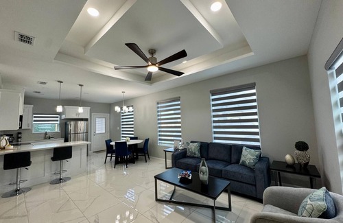 Mission Apartment | New Cozy & Spacious Apartment - Great location