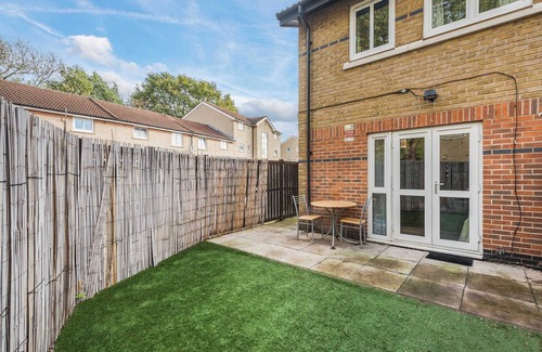 New Cross Apartment | New Cross family home near Greenwich
