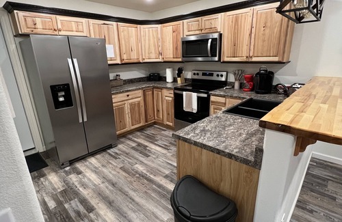 Badger Apartment | New cute clean 4plex w/game rm, centrally located between North Pole & Fairbanks